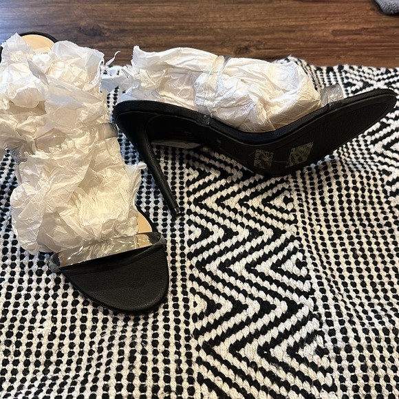 New without box clear strap heels - Picture 4 of 5